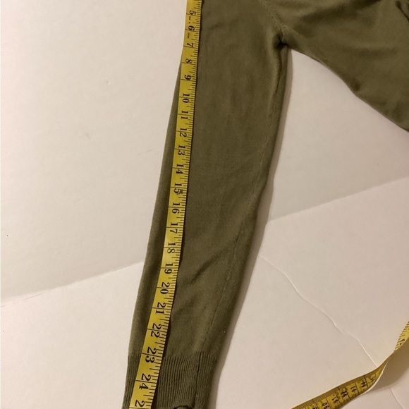 Soft Surroundings Olive Green Knit Cropped Size Small - Picture 6 of 6